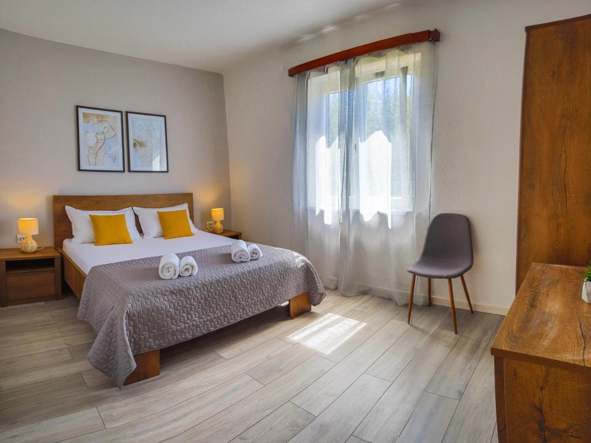 Apartment Nana Mija Pag Town