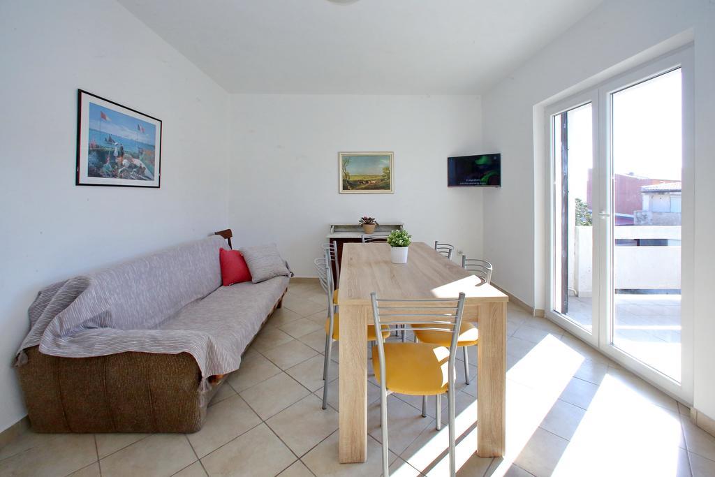 Apartment Nana Mija *