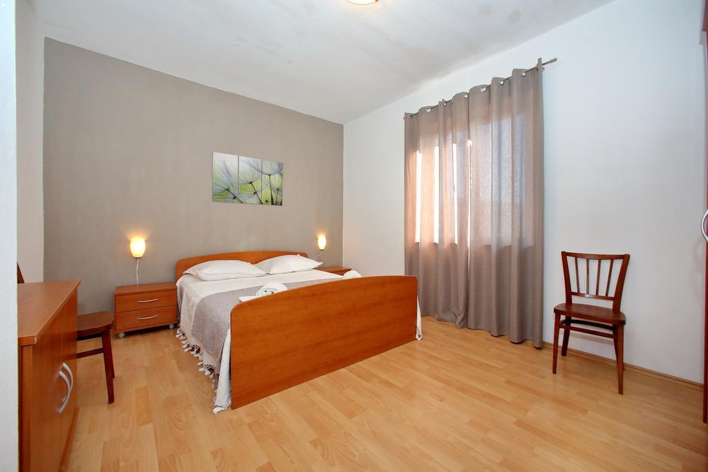 Nana Mija Apartment Pag Town
